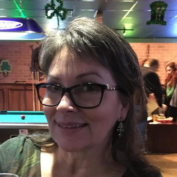 Meet your Posher, Wendy - Picture 1 of 1